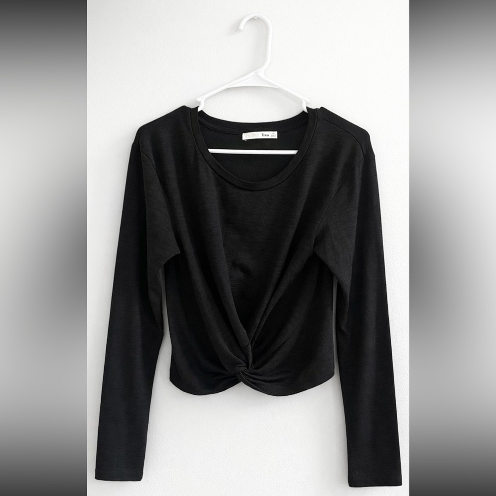 Wilfred Twist Front Cropped Long Sleeve Top Black Medium